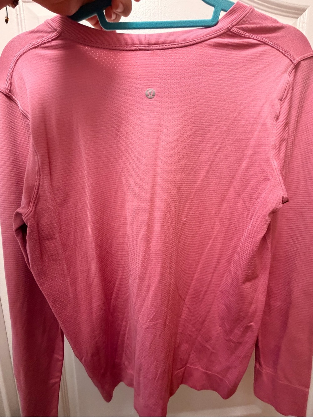 Lululemon: Swiftly Tech Long-Sleeve Shirt 2.0
Waist Length - Picture 3 of 3